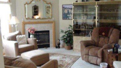 845 Havenshire Rd, Naperville, IL 60565 - photo 6