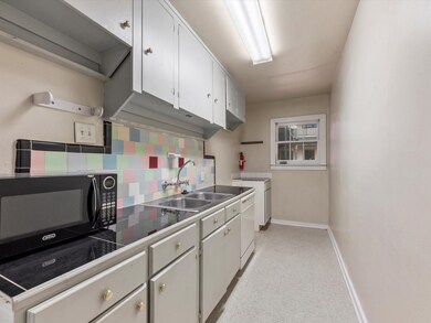 1849 Colquitt St unit 3, Houston, TX 77098 - photo 5