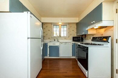 181 Norfolk St, Manchester, NH 03103 - photo 5