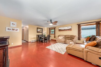 621 Suffolk Ave, Westchester, IL 60154 - photo 5