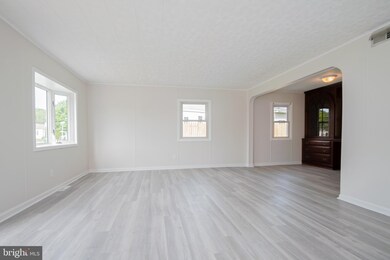 2 Foxwood Rd, Wilmington, DE 19804 - photo 3