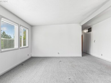 4570 Lowell Ave NE, Keizer, OR 97303 - photo 4