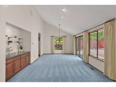 13485 SW Saratoga Ln, Beaverton, OR 97008 - photo 4