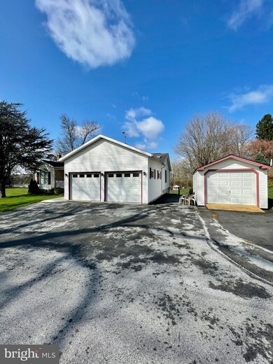 5961 Huntingdon Cir, Harrisburg, PA 17111 - photo 6