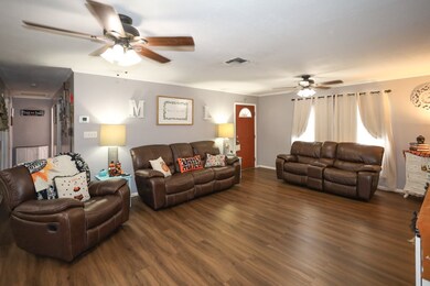 1003 E Inez St, Beeville, TX 78102 - photo 7