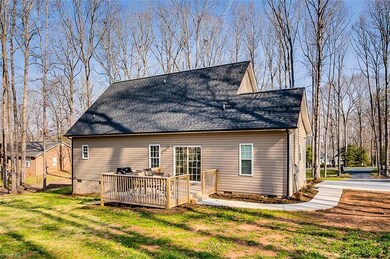 2953 Creekridge Dr, Asheboro, NC 27205 - photo 4