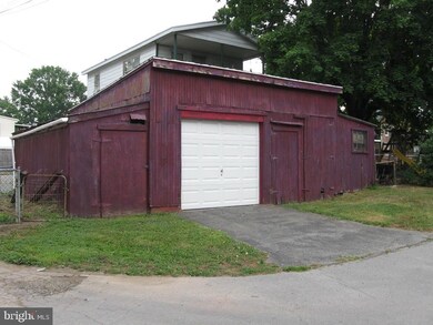 742 Plane St, Columbia, PA 17512 - photo 6