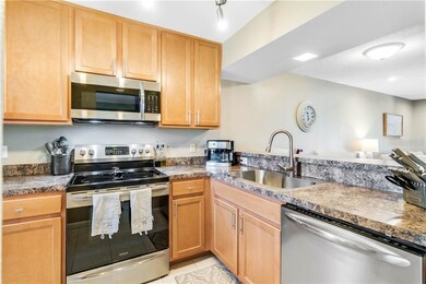 Plenty of storage and NEW Appliances