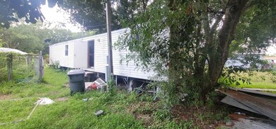 107 Woodland Dr, Winter Haven, FL 33881 - photo 2