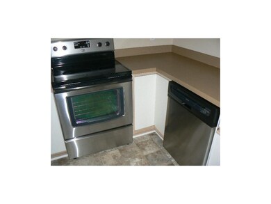 8155 Monrovia St, Lenexa, KS 66215 - photo 5