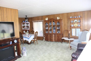 329 Beechwood Dr unit A, Grants Pass, OR 97526 - photo 5