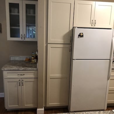 24 Madrid Square unit 4, Brockton, MA 02301 - photo 2