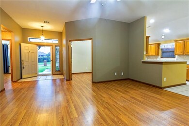 2116 NE 4th St, Moore, OK 73160 - photo 5