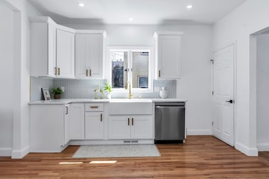 24 Ballard St, Saugus, MA 01906 - photo 2