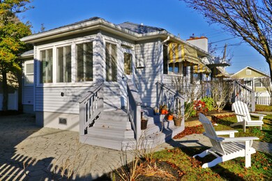 VIEW FROM SIDE/MAIN HOME