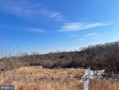 21828 Clear Creek Ln, Aldie, VA 20105 - photo 2