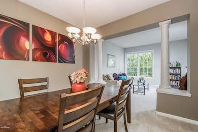 014-Dining_Room-3303030-medium