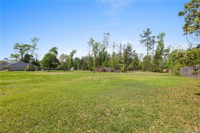 636 You Winn Rd, Moss Bluff, LA 70611 - photo 5