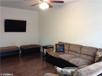 Den/Family/Great Room - Built-in surround sound sy