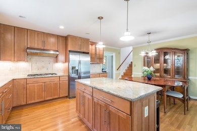 2434 Lexington Rd, Falls Church, VA 22043 - photo 7