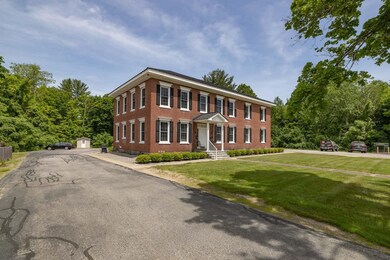 9 Forest St unit 2, Exeter, NH 03833 - photo 3