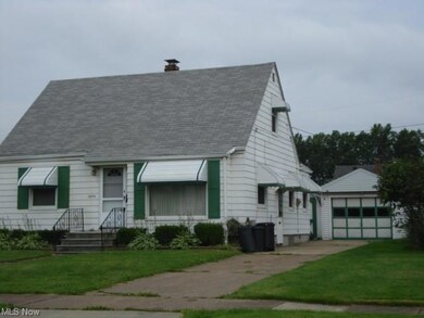 2434 E 34th St, Lorain, OH 44055 - photo 3