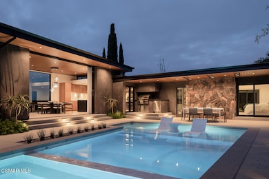 Twilight - Courtyard