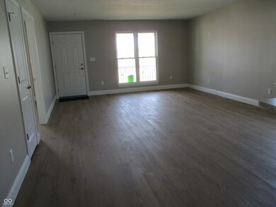 769 E Pearl St, Whiteland, IN 46184 - photo 3