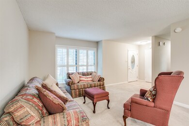 1212 Country Place Dr, Houston, TX 77079 - photo 2