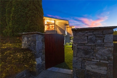 10 Oceanview Dr, Middletown, RI 02842 - photo 5