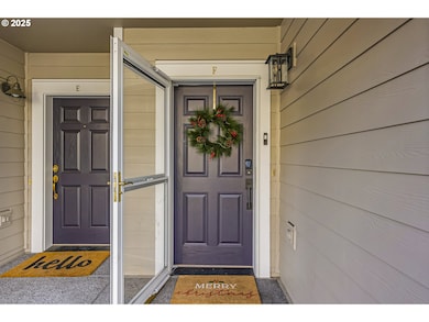 7216 SW Manor Way unit F, Beaverton, OR 97007 - photo 2