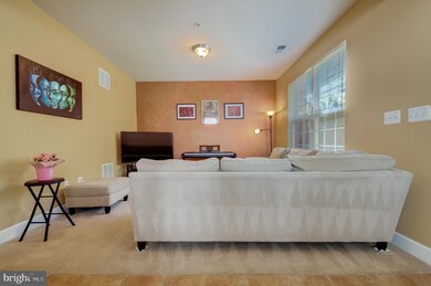 8000 Gibbs Way, Hyattsville, MD 20785 - photo 4