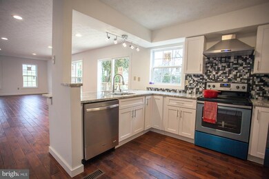 8204 Hammond Branch Way, Laurel, MD 20723 - photo 3