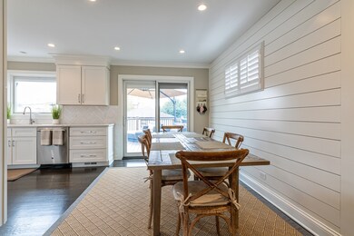 221 Nottingham Ave, Glenview, IL 60025 - photo 5