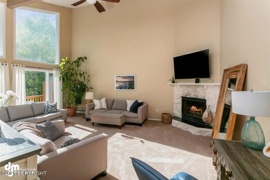 60-Living Room_6219