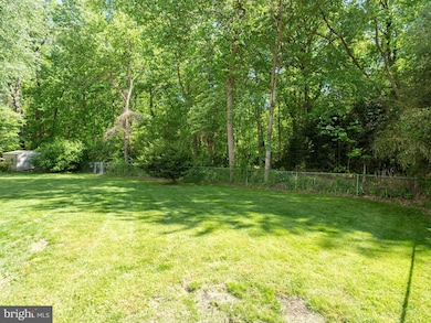 5025 King Richard Dr, Annandale, VA 22003 - photo 2