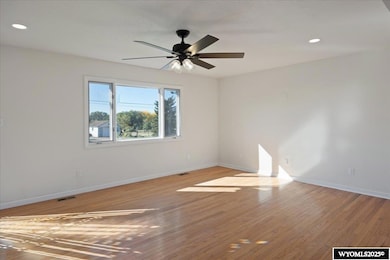 603 W Wheatland St, Guernsey, WY 82214 - photo 3