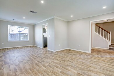 3907 Hazelwood Dr, Pearland, TX 77584 - photo 3