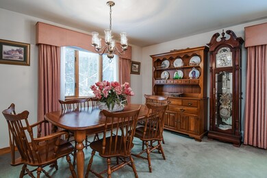 96 Goulding St W, Sherborn, MA 01770 - photo 3