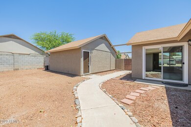 Front Courtyard/Detached Garage 78th
