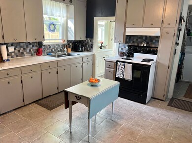 78 Elm St, Mechanic Falls, ME 04256 - photo 7