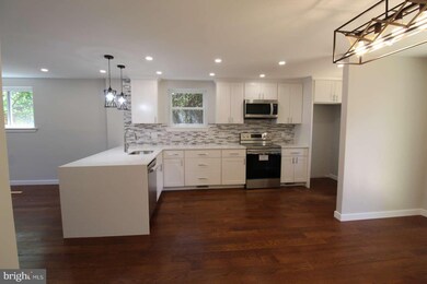 1330 Rainer Rd, Brookhaven, PA 19015 - photo 3