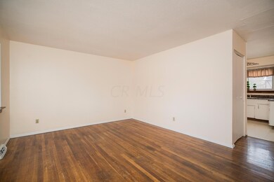 4829 Downing Dr, Columbus, OH 43232 - photo 4