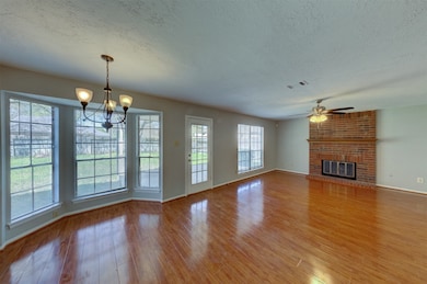 16218 Hickory Point Rd, Houston, TX 77095 - photo 5