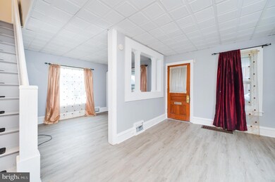 3317 Ridgeway St, Reading, PA 19605 - photo 5