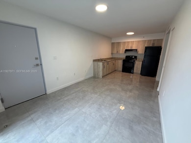 14752 NE 6th Ave unit 205, Miami, FL 33161 - photo 2