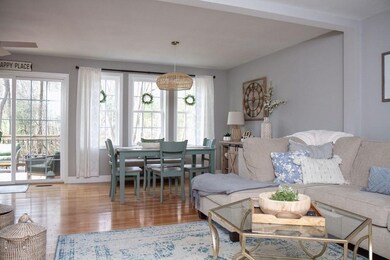 77 Maple St, Douglas, MA 01516 - photo 5