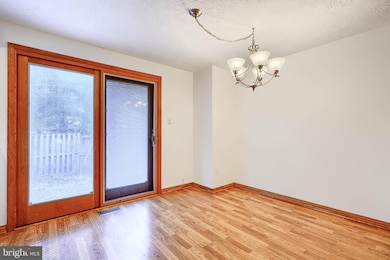 7529 Rain Flower Way, Columbia, MD 21046 - photo 4