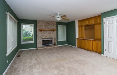 917 Cortney Dr, Carpentersville, IL 60110 - photo 5