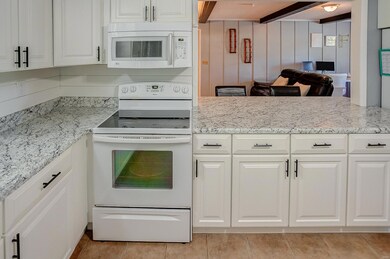 10 Bonnie Ct, Maryville, IL 62062 - photo 5